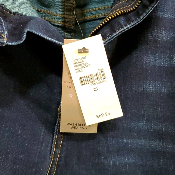 Lane Bryant Girlfriend Crop jeans NWT - Picture 10 of 10